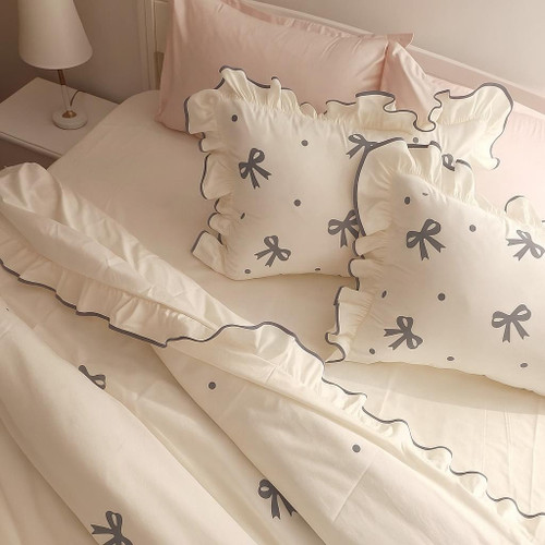 سرویس روتختی چیندار سفید طوسی